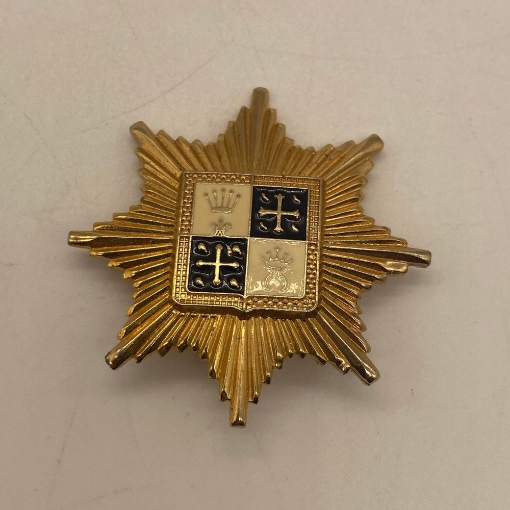 Vintage British Military 13th London Battalion Kensington Badge Clip